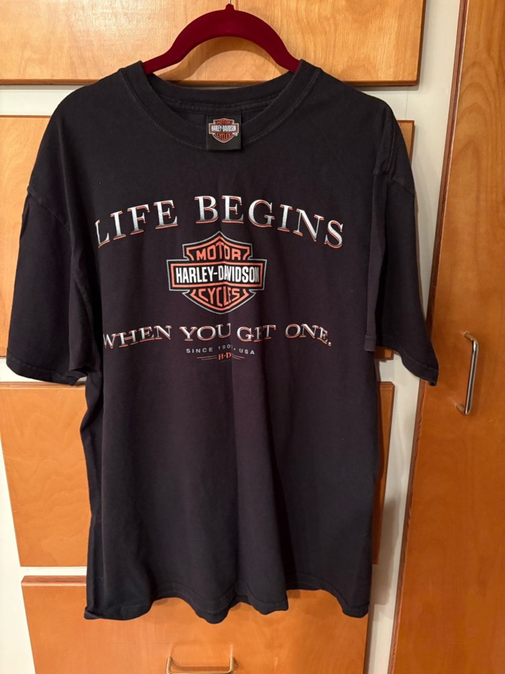 Harley-Davidson Black Vintage Graphic Tee North Tonawanda NY Large